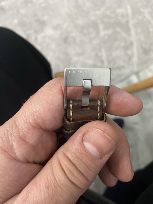 Ceas Diesel  original mode rar