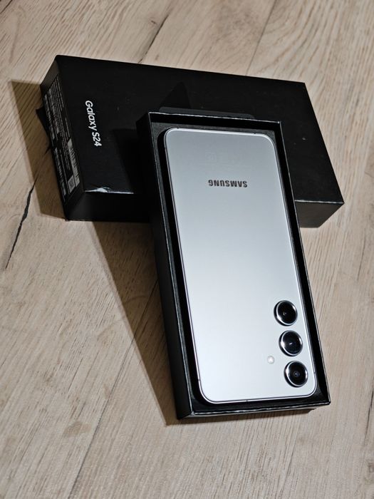 Samsung S24 256 gb Ram 8 5G EAC