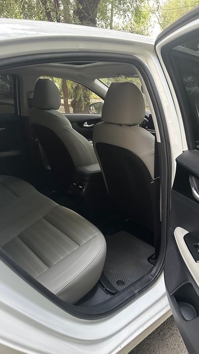 Продам авто Киа К-3