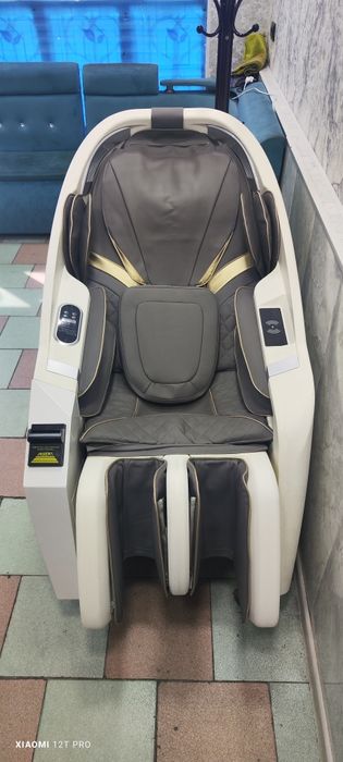 Massage kreslo 1 oy ishlagan