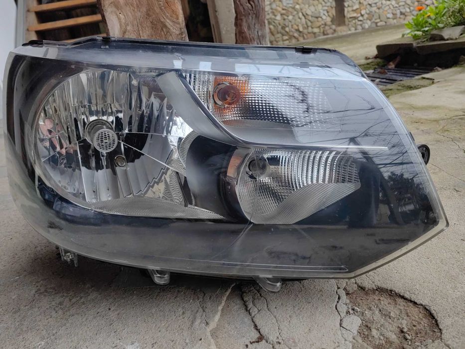 Фар VW Transporter T5 Face Cravelle Multivan десен / Фар Транспортер