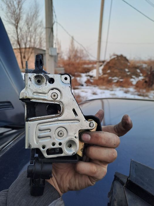 Замок дверт лупарик w210