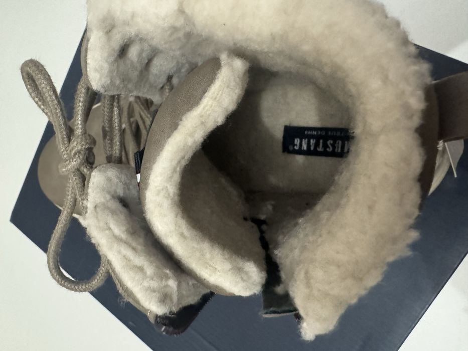 Ghete Mustang imblanite