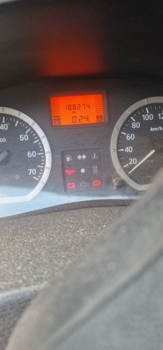 Vand logan 1.4 mpi an 2006