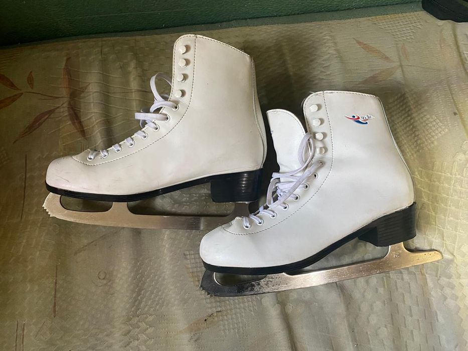 Коньки 41 размера