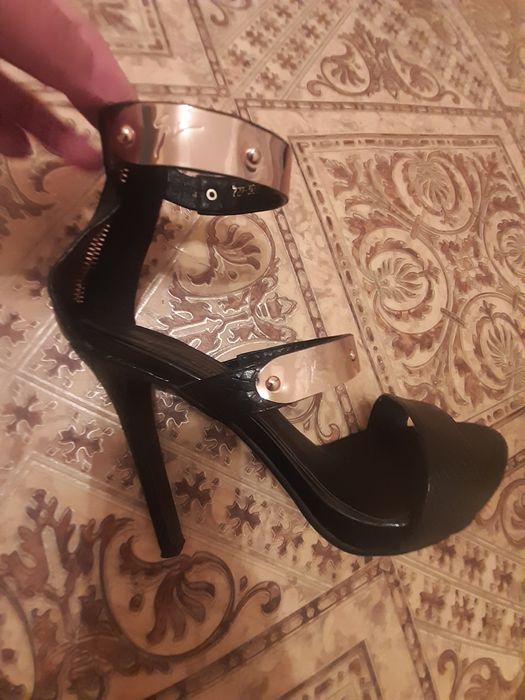 Босоножки zanotti