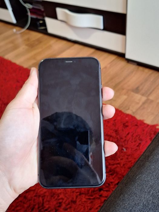 iPhone 11 Black - in stare bună