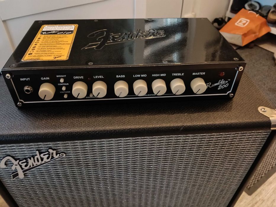 Amplificator chitara bass Fender Rumble
