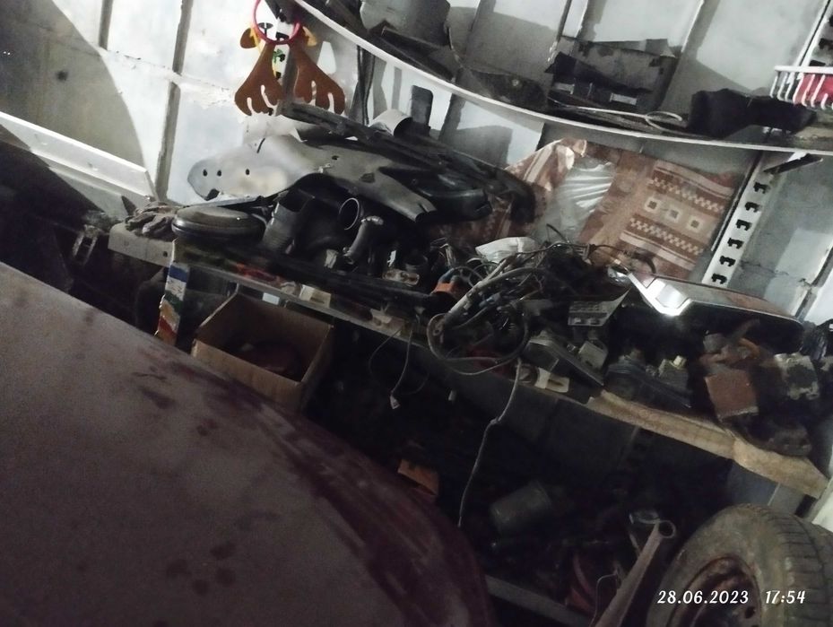 Продам BMW е28 520