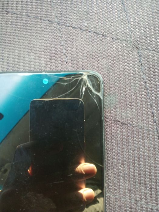 Редми нот 12 ,128 Гб 6 +2 оперативная