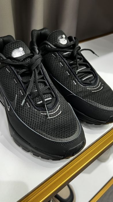 Кроссовки NIKE НоВыЕ