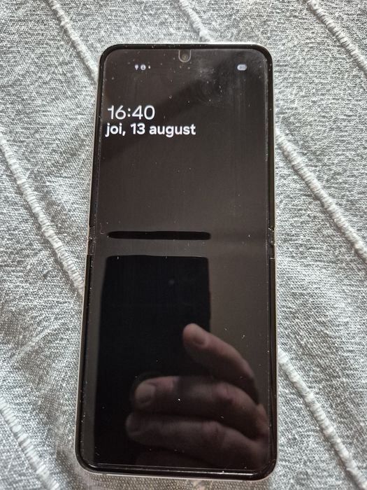Samsung Galaxy Flip 5 512 gb mint