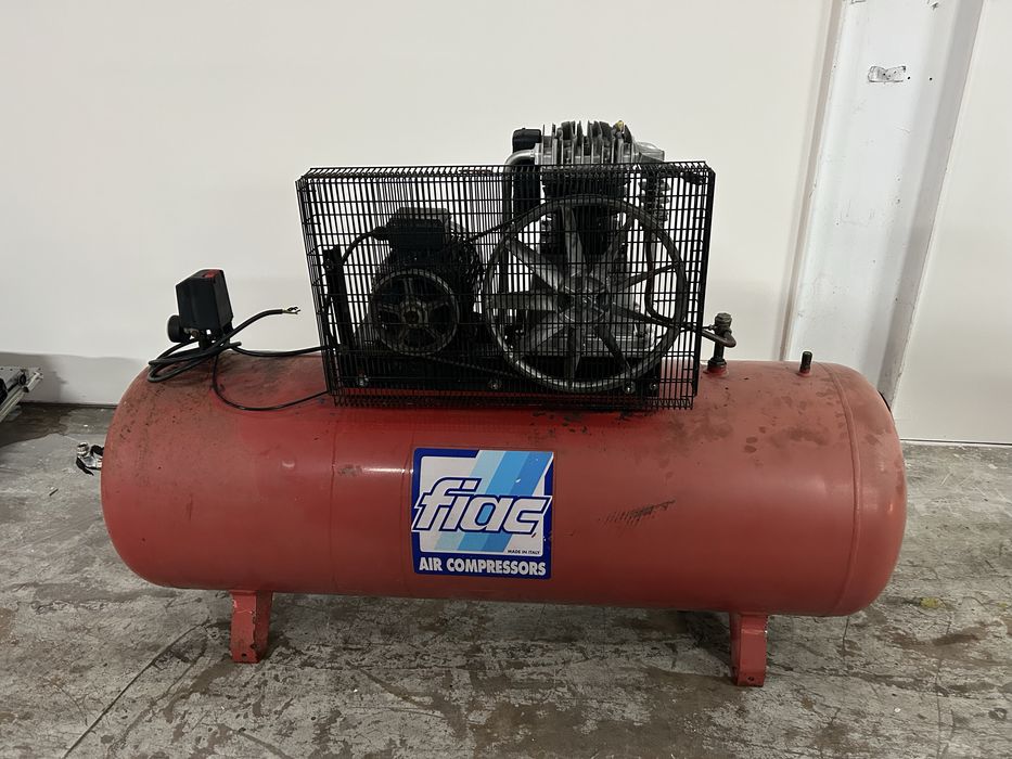 Compresor de aer Fiac 500LT pompa NOUA