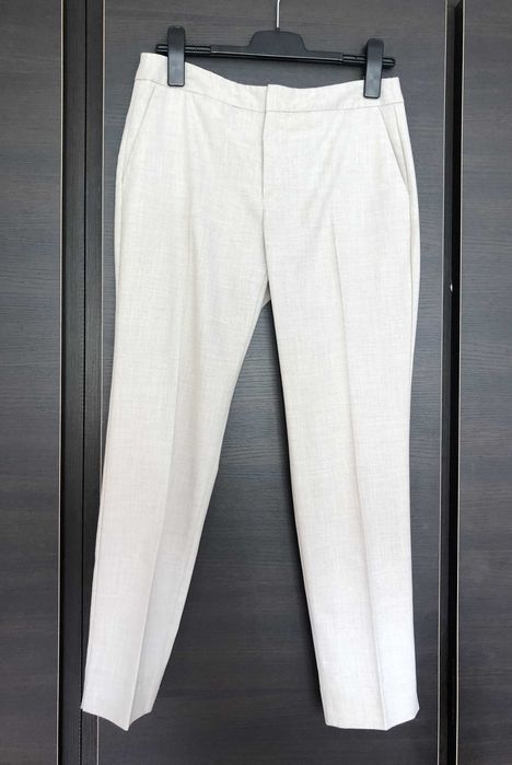 бежов панталон ZARA