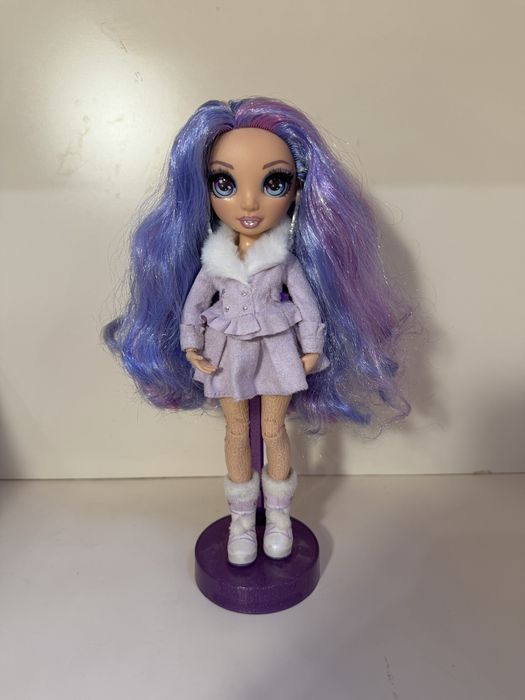 Кукла Rainbow high winter break fashion doll-Wiolet Willow