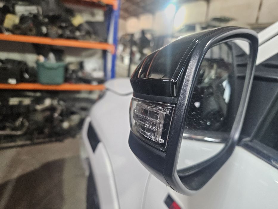 Ляво/дясно огледало с камера за Toyota Hilux 2022
