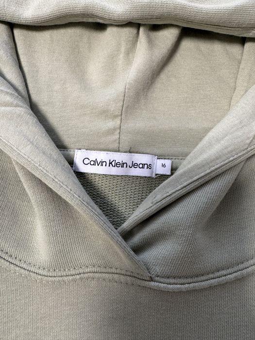Calvin Klein суичъри