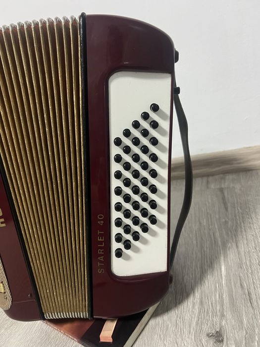 Acordeon Hohner Starlet 40 de copii/adolescenti/adulți