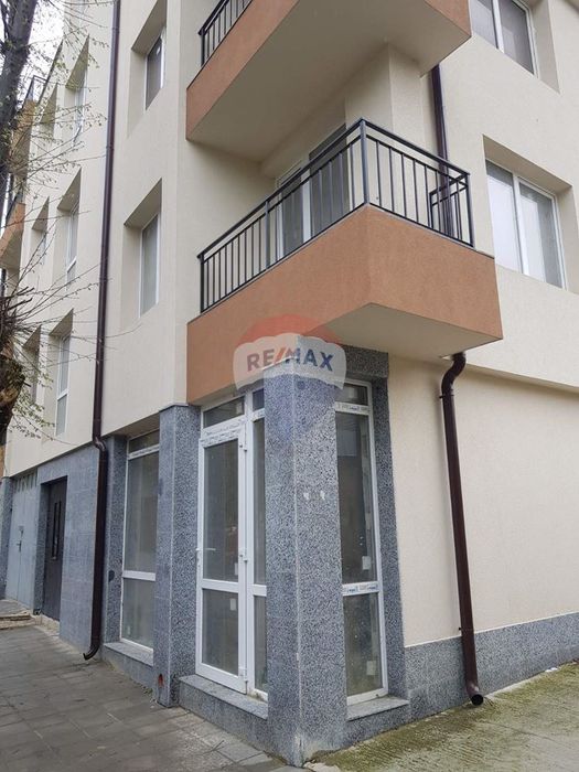 Продава се Заведение в Варна, Аспарухово - 150 кв.м за 800 €/кв.м - Снимка #5