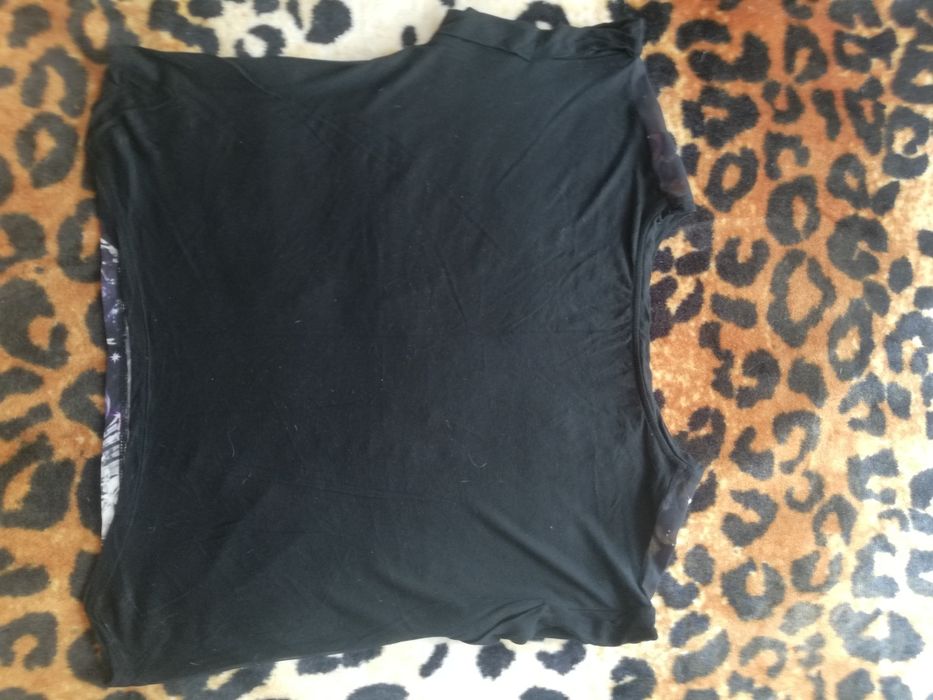 Дамски лятни блузки.