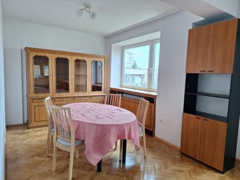 Дава се под наем Тристаен апартамент в София, Гео Милев - 120 кв.м за 996.03 € - Снимка #5