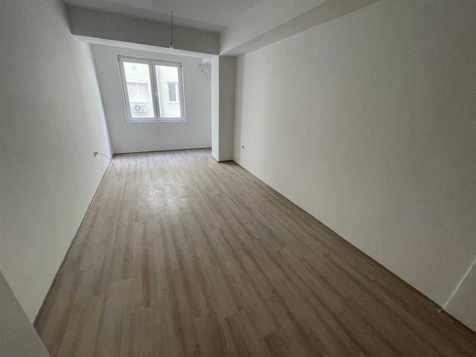 Дава се под наем Тристаен апартамент в Пловдив, Остромила - 95 кв.м за 300.9 € - Снимка #5