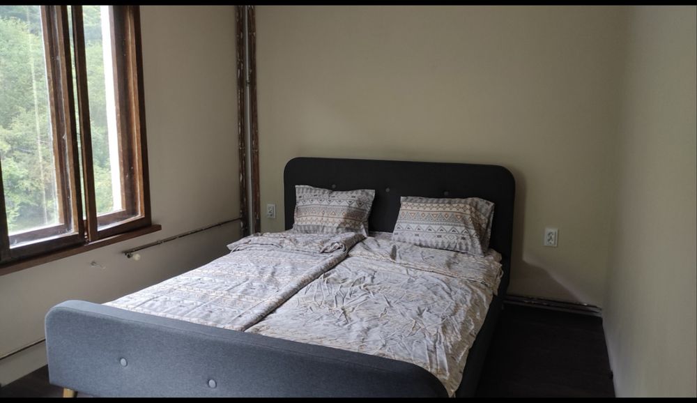 Къща на четири нива с изграден басейн област София