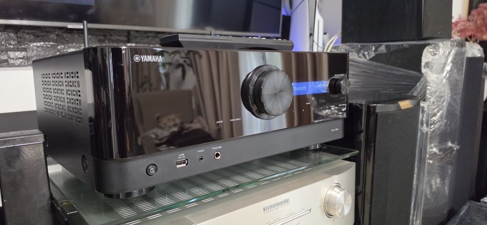 Receiver 7.2 Yamaha RX-V6A Atmos Wifi Bluetooth  E-Arc MusicCast