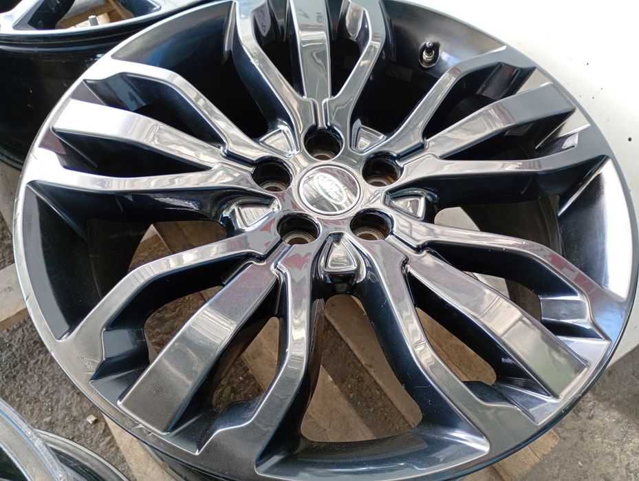Топ състояние 21 -5x120 ET49 9.5j Range Rover sport