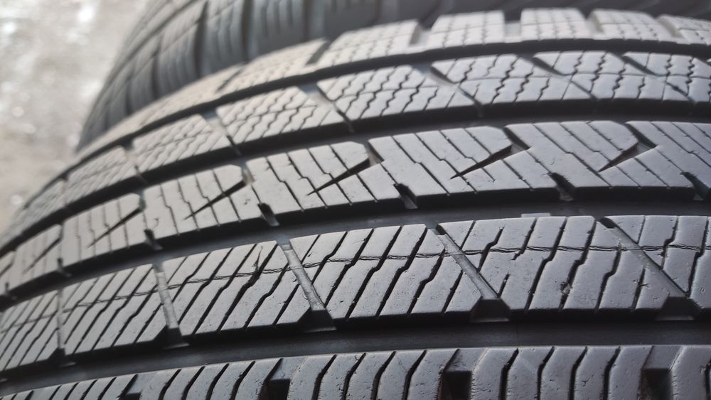 2бр. всесезонни гуми 225/65/17 Vredestein Quatrac Pro
dot23
7.4mm
Мног