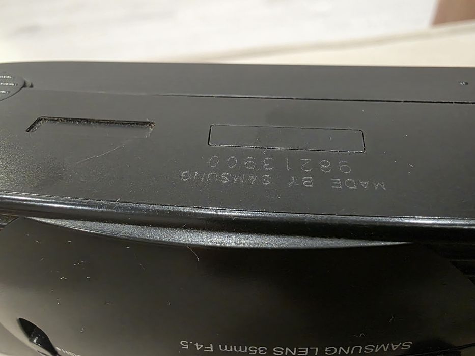Камера SAMSUNG F-111