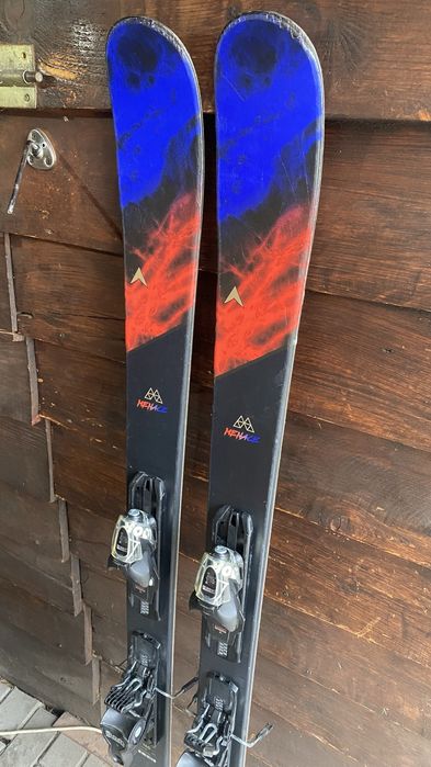 Schiuri freeride / all mountain dynastar menace 90
