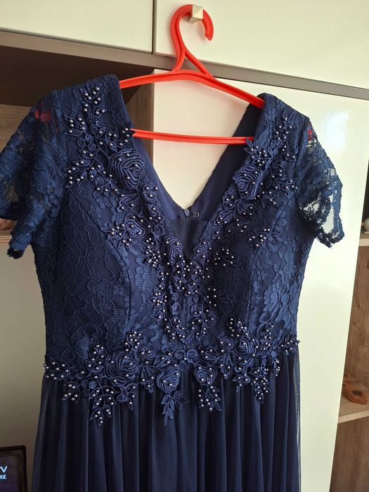 Rochie cu voal de matase