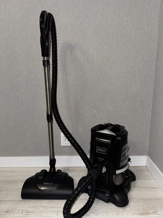 Пылесос Ritello R2+ черный