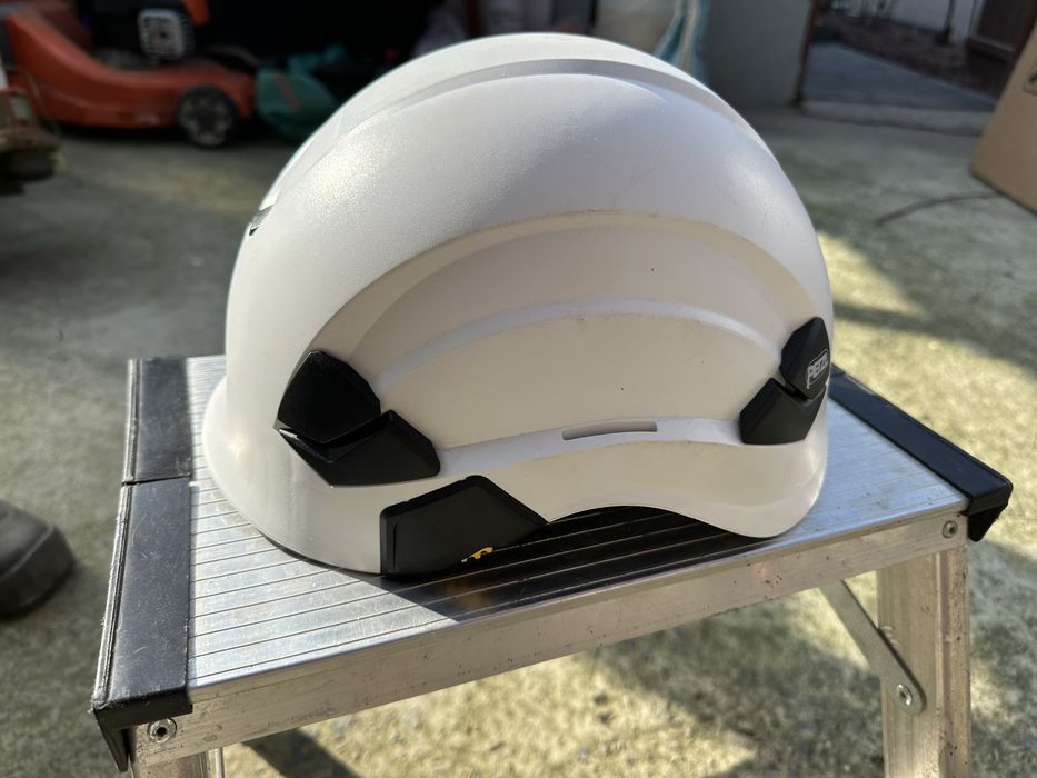 Casca alpinism Petzl