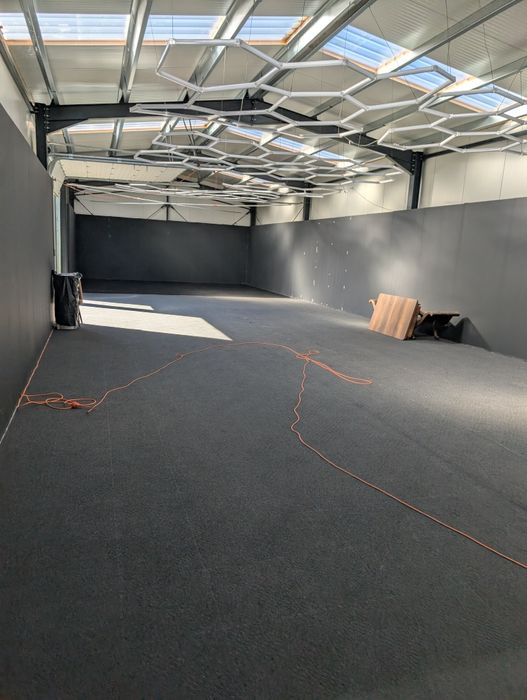 Hală 200 mp, recent construita, teren 500mp