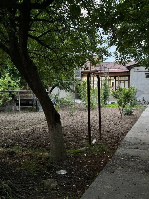 Toahkent tumani 16 yillik mahlada hovli sotiladi