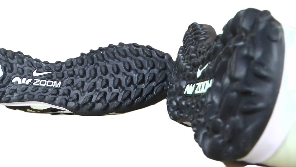 Ghete fotbal sintetic NOI Zoom Superfly 9 Academy marimea 44,5