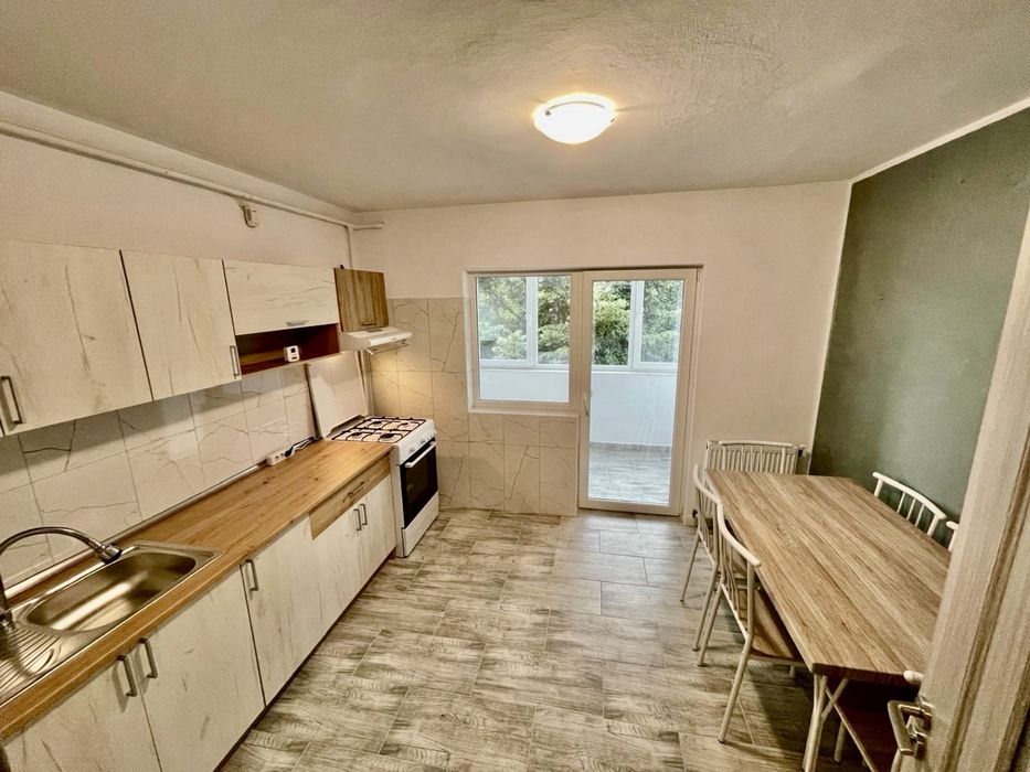 Inchiriez Apartamet 3 Camere Decomandat Prima Inchiriere Bistrita Lac