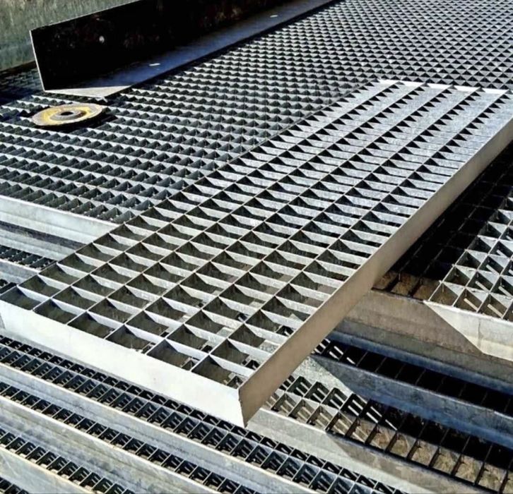 Trepte zincate galvanizate