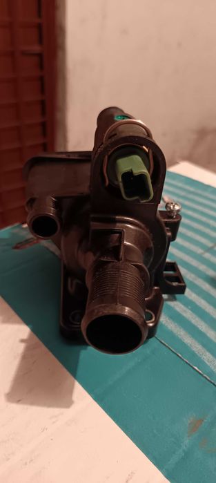 Термостат PEUGEOT, FORD,CITROEN TH6875.83J 83°C, с датчик