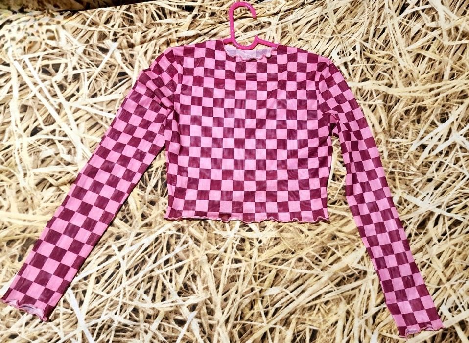 Лека, еластична розова блузка на карета. Размер S  / НОВА