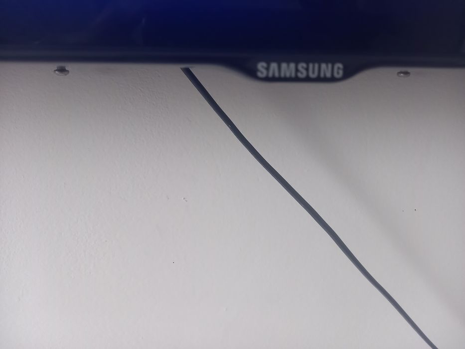 Продам телевизор буу