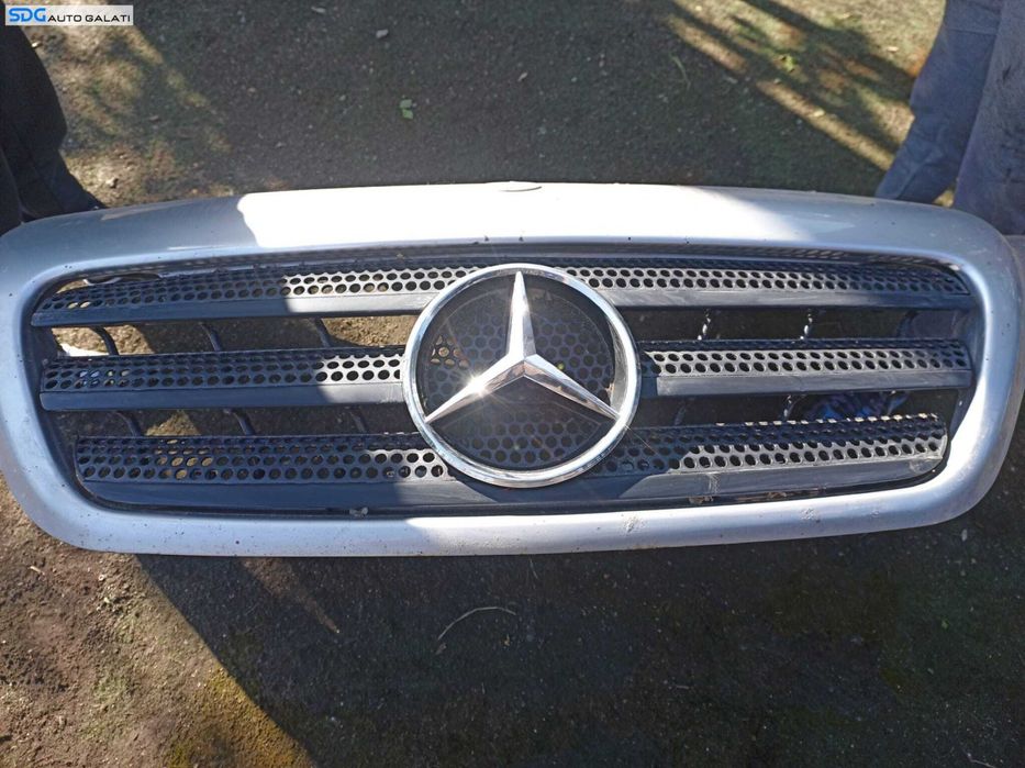 Grila Cu Emblema Ornament Grila Radiator Capota Mercedes ML W163 1997 - 2005 [L0202]