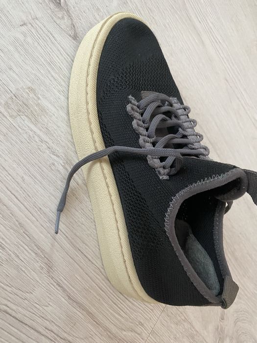 Продам кроссовки.