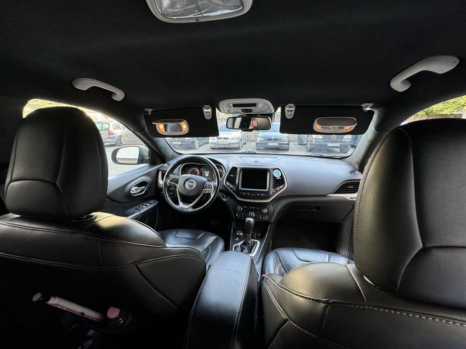 Jeep Cherokee Night Eagle