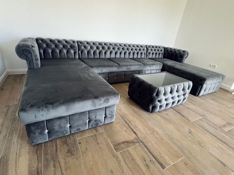 Canapea chesterfield