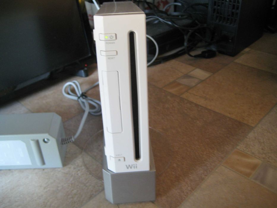 Продавам Nintendo Wii