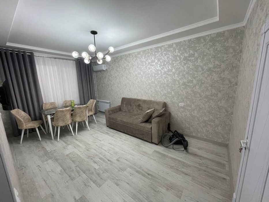 Метро Юнусабад-11 отличная новая 2х комнатная квартира полностью упако