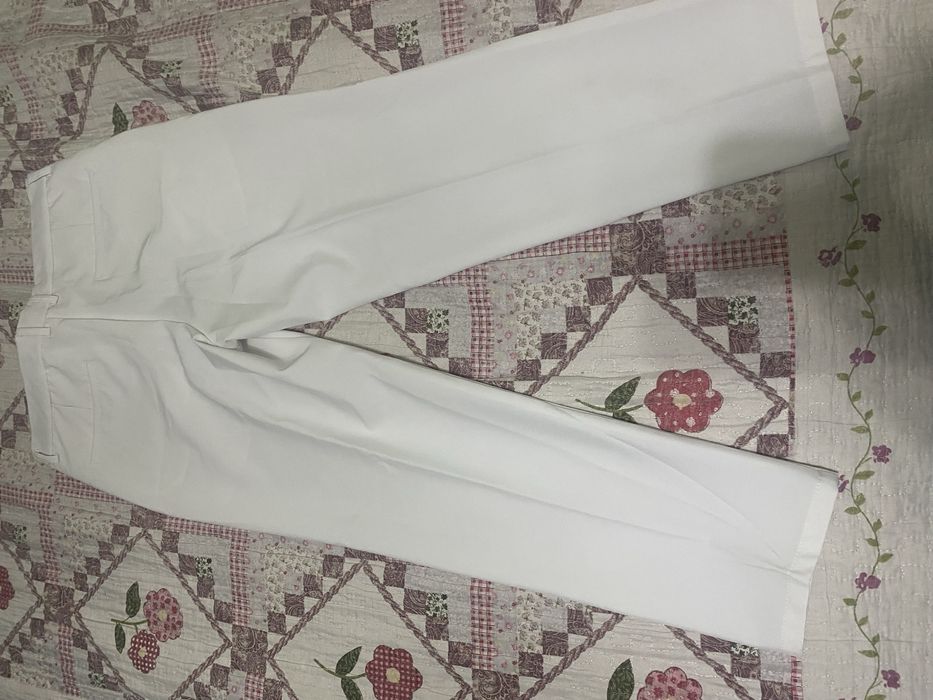 Продам белые слаксы